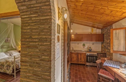 Montaione Apartamento | Lovely lodging in Montaione,ground floor,private terrace,Pool,Wi-Fi, sleeps 3