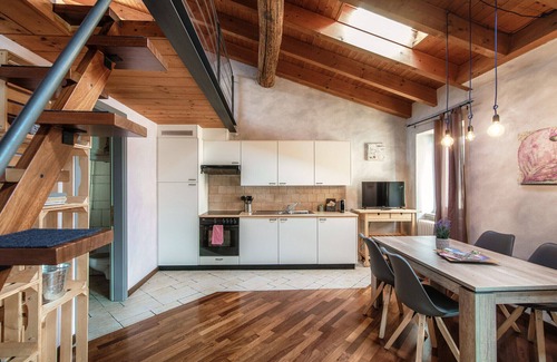 Morcote Apartamento | Lovely loft with loft and lake view in Morcote (Lavanda)