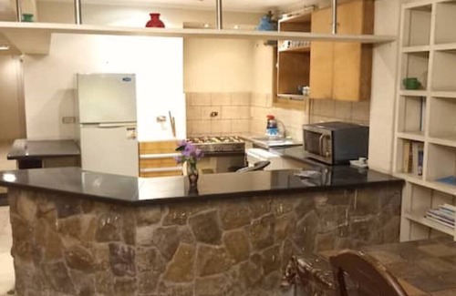 Agouza Apartamento | Lovely, Luxe 3 Bedroom Flat in Best Spot In Mohandseen ,Cairo