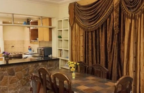 Agouza Apartamento | Lovely, Luxe 3 Bedroom Flat in Best Spot In Mohandseen ,Cairo