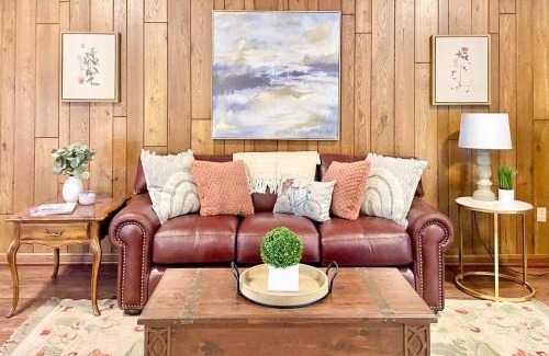 Metairie Casa | Lovely Metairie 1600sft Loft 10 mnts to Hospitals