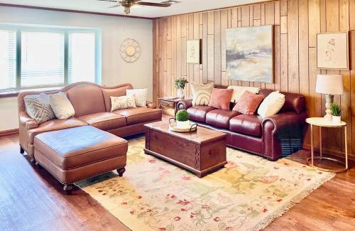 Metairie Casa | Lovely Metairie 1600sft Loft 10 mnts to Hospitals