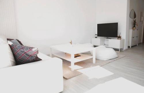 Kirchberg Apartamento | Lovely Modern 1 BR apartment