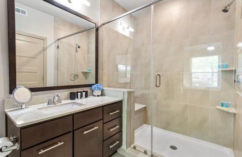 Chestnut Apartamento | Lovely Modern 1Br KingBed FreeParking Wi-Fi