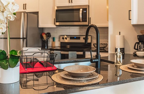 Colorado Springs Apartamento | Lovely Modern Chic Cozy very clean enviornment