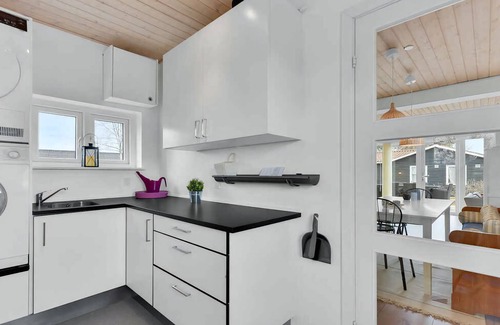 Juelsminde Casa | Lovely newer holiday home near beautiful beach