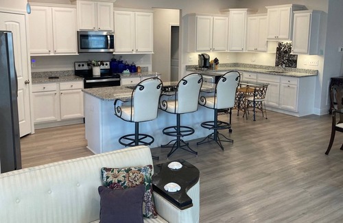 Panama City Casa | Lovely Newer Home, Close to Everything the Panama City Area has to offer.