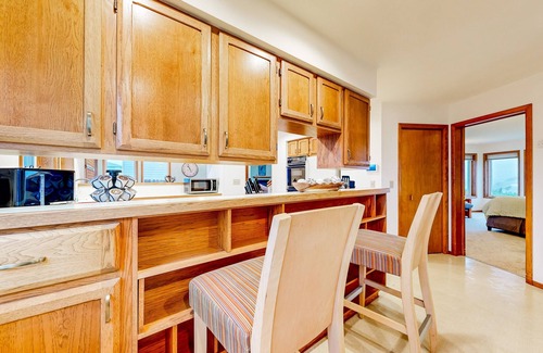 Crescent City Casa | Lovely oceanfront oasis with panoramic views, patio, & games - near beach & golf