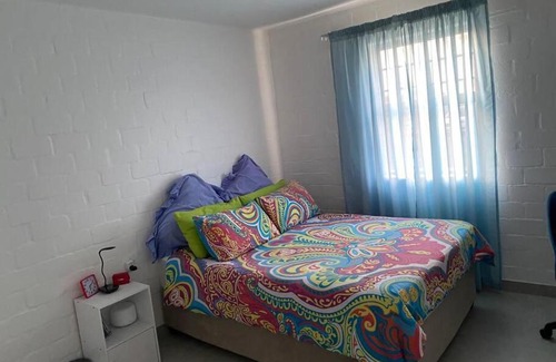 Cape Town Apartamento | Lovely one bedroom Milnerton