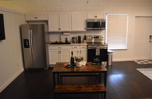Bastrop Casa | Lovely one room barndominium - The Bastrop Barndo