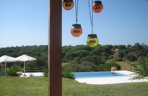 Porches Villa | Magnífica villa cerca de hermosas playas. ¡Piscina infinita!