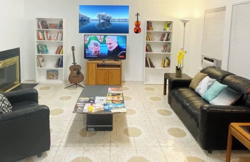 Maverick Creek Apartamento | Lovely Private Room in a nice house with AC, WiFi