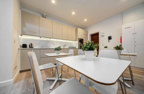 Mosta Apartamento | Lovely Private Room with Ensuite in Central Mosta