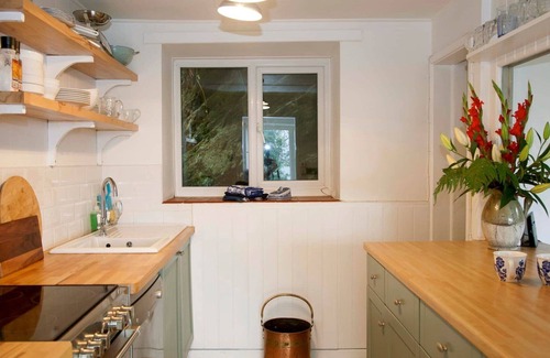 Tan-y-groes Casa | Lovely renovated stone built School House in LLangrannog. Sleeps 6, near the sea, family friendly.