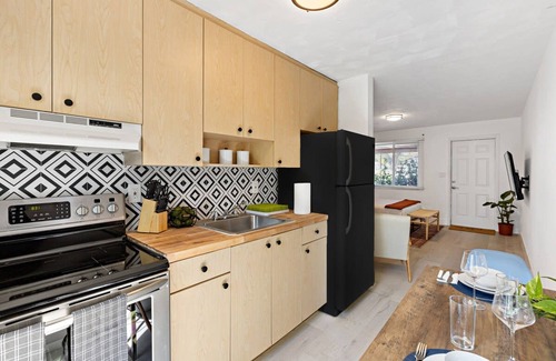 Lake Ridge Apartamento | Lovely Rental Unit With Free Parking on Premises