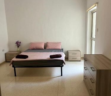 Tal-Ghoqod Casa | Lovely room, in shared house perfect location