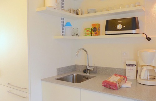 Locmariaquer Apartamento | Lovely sea view studio in Locmariaquer