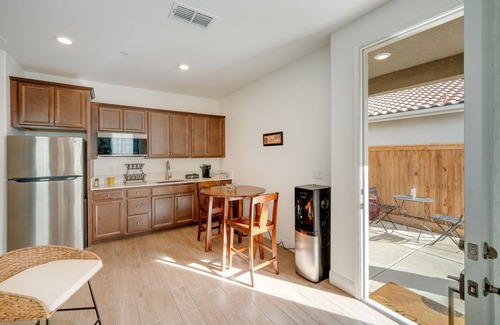 Greenacres Casa | Lovely Shafter Home ~ 8 Mi to Riverwalk Plaza!