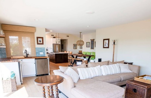 Shell Beach Casa | Lovely Shell Beach custom home w/ epic ocean views