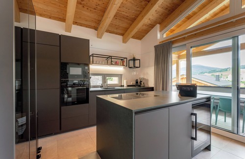 Sankt Lambrecht Casa | Lovely ski in-ski out chalet with a play area