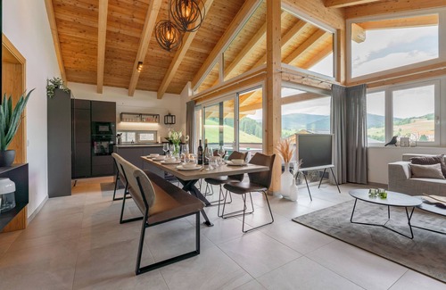 Sankt Lambrecht Casa | Lovely ski in-ski out chalet with a play area