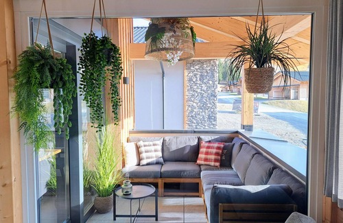 Sankt Lambrecht Casa | Lovely ski in-ski out lodge with a carport