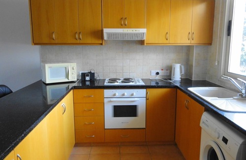 Universal Apartamento | Precioso apartamento espacioso de 2 dormitorios con piscina y cerca de las atracciones locales