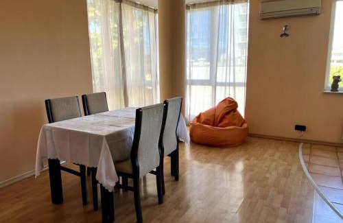 Sofia Apartamento | Lovely spacious 3BR just outside of city centre