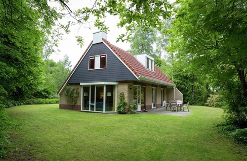 Lemele Casa | Lovely spacious house for large families