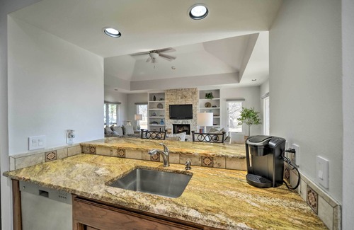 Barton Creek Lakeside Cabaña | Lovely Spicewood Cottage w/ Patio & Grill!