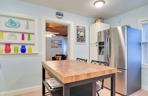 Gulfport Cabaña | Lovely St Pete Beach Cottage, Walk to Beach & Town