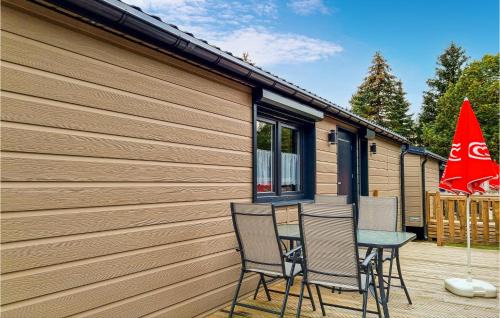 Garden Otro | Lovely Stacaravan In Lohmen Am See