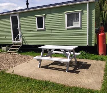 Great Houghton Casa | Lovely Static 6 Bed Caravan at Billing Aquadrome