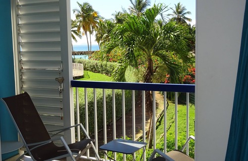 Pointe de la verdure Apartamento | Lovely Studio, sea view and beach access 50 m'away