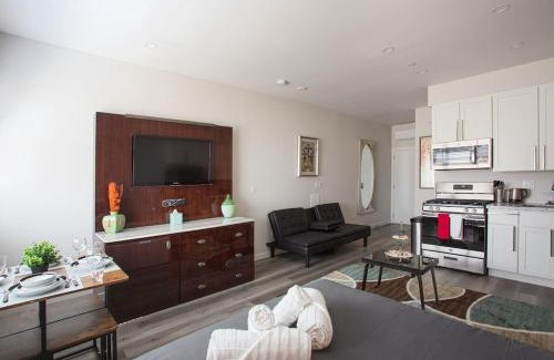 Bankers Hill Apartamento | Lovely Studio w Full Kitchen in Heart of San Diego