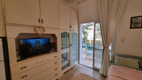 Rehovot Apartamento | Lovely studio with balcony