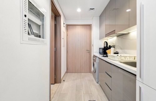 Jadaf Apartamento | Lovely Studio with Cozy Balcony and Outdoor Pool