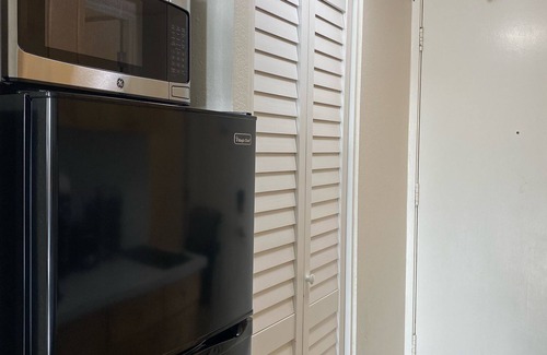 Diamond Head - Kapahulu - St. Louis Condominio | Lovely Studio with Million Dollar View of Waikiki and close to everything!