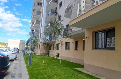 Sector 3 Apartamento | Lovely Sunrise-parking & metro-15 min. city center