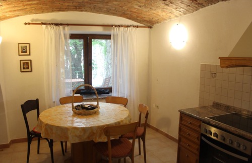 Grizane Casa | Villa rústica Bartola para unas vacaciones relajantes en un entorno tranquilo