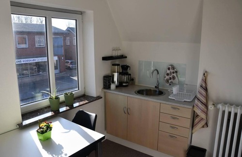 Gram Apartamento | Lovely Town Apartment - Sleeps 5, Parking & Garden