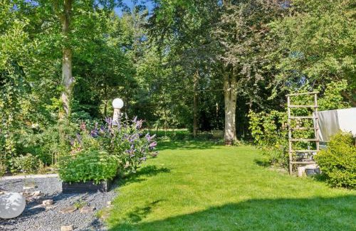 Gram Apartamento | Lovely Town Apartment - Sleeps 5 Parking & Garden
