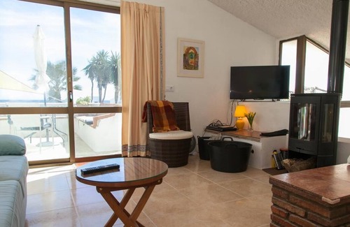 Bahia Dorada Casa | Encantadora casa adosada junto al mar con piscina, Cerca de la playa, jardines, piscina y pueblo