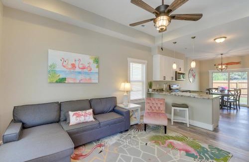 Ocean Isle Beach Casa | Lovely Vacation Home about 1 Mi to Ocean Isle Beach!