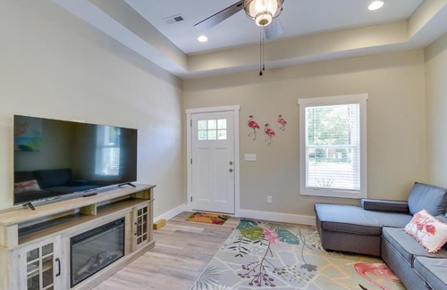 Ocean Isle Beach Casa | Lovely Vacation Home about 1 Mi to Ocean Isle Beach!