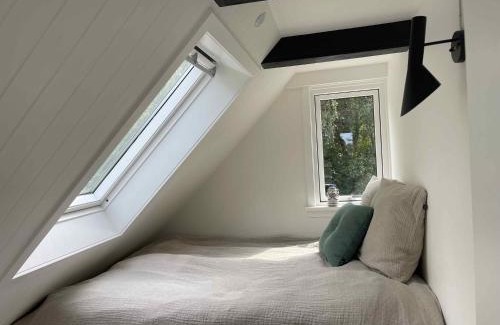 Follenslev Casa | Lovely Year-Round Home With Sea View