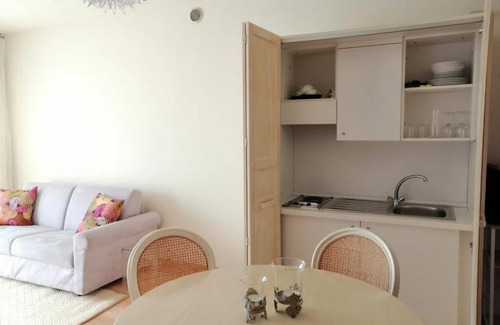 Lovere Condominio | Lovere Castle - Pomegranate Apartment