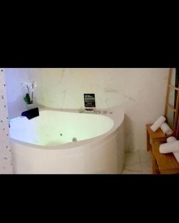 Trevoux Apartamento | Loveroom Andrée