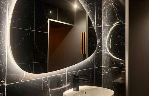 Tournon-sur-Rhone Apartamento | loveroom&spa