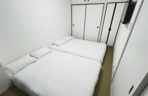 Nezu Apartamento | LoveTokyo Easy Access Nezu Sunset House 根津駅徒歩1分 エレベーター 上野 谷中銀座 根津神社 東京大学 新宿 渋谷 銀座 築地 原宿近い